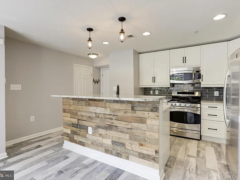 15262 Rosemont Manor Dr — Photo 30