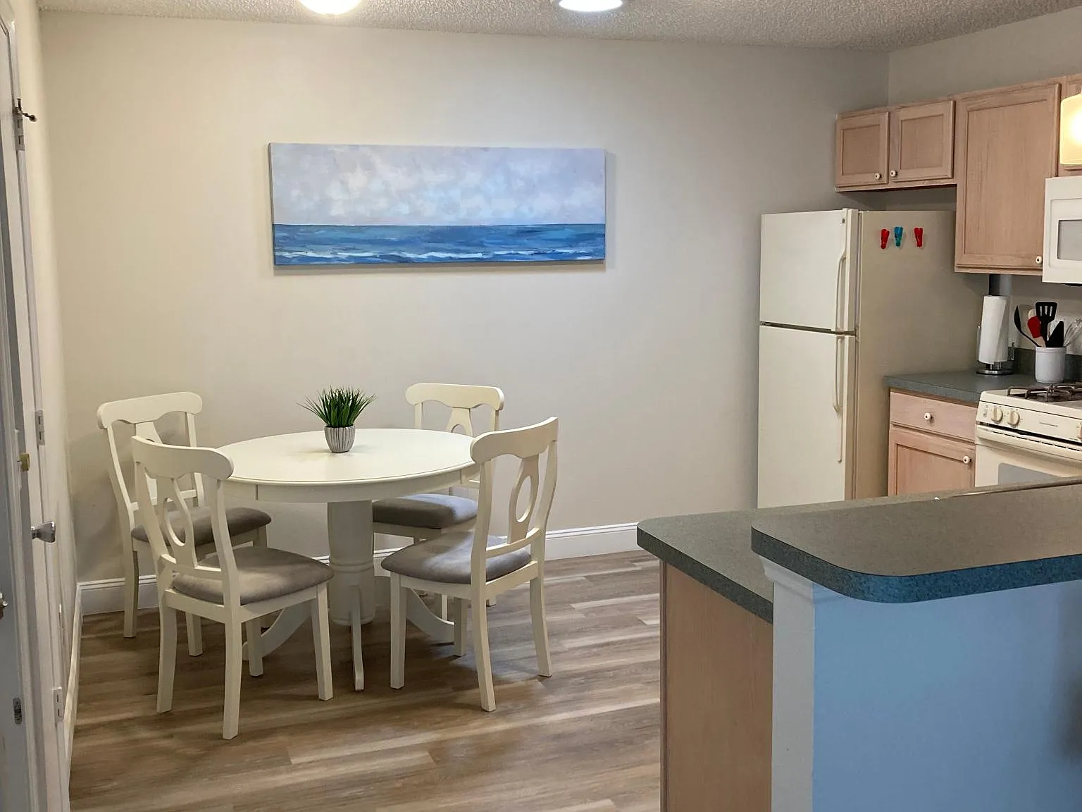 2 bed, 1182 sqft, $2,000 — Photo 4