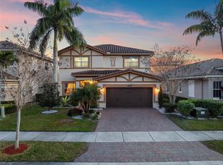 10230 Lake Vista Ct, Parkland, FL 33076