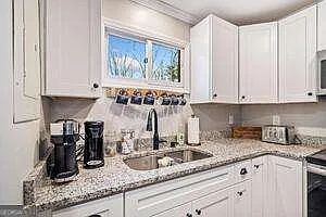 2501 Fairway Oaks — Photo 6