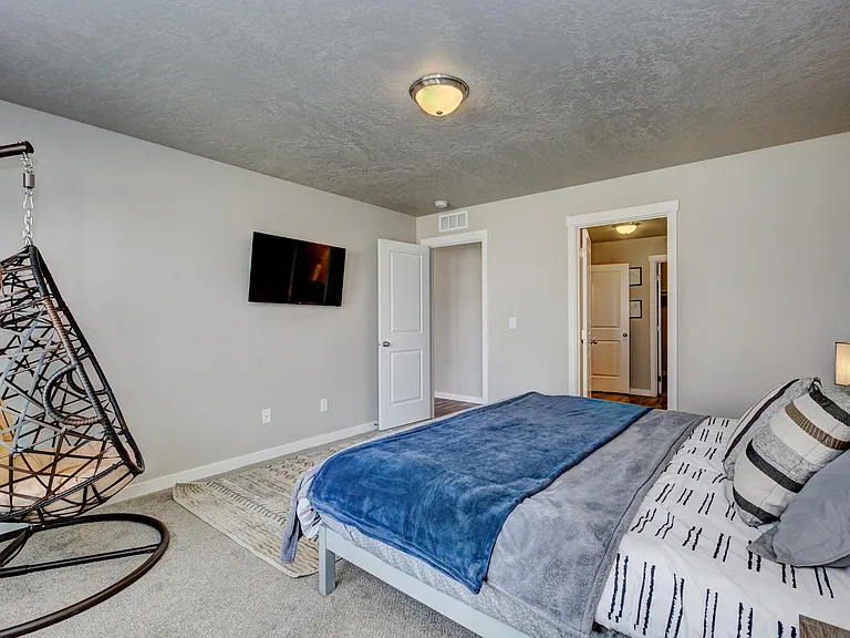 7646 E Declaration Dr — Photo 33