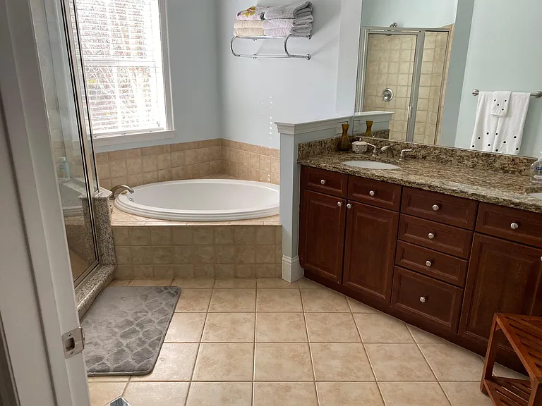 1111 Glenridge Pl — Photo 9