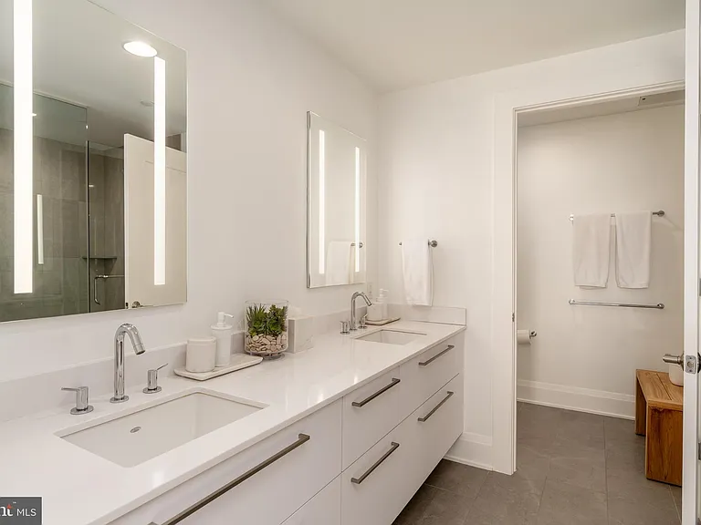 310 Strand St #503 — Photo 25