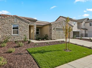 654 Forester Ln S, Madera, CA 93636