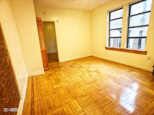 Rented by Citi Habitats | media 12