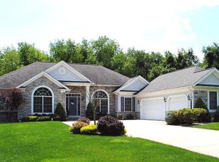 2211 Meadowsweet Ln, Streetsboro, OH 44241