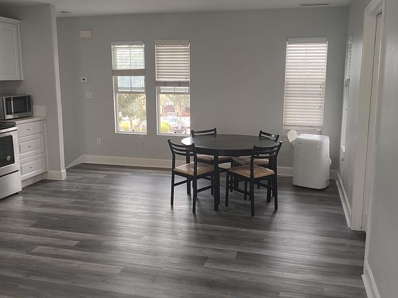 4th image of 3989 Chamberer Dr