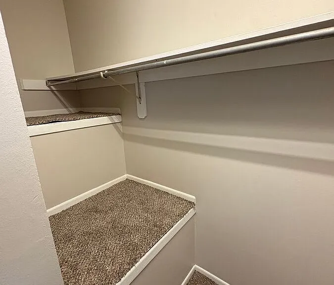 607 Pebble Pl #F — Photo 17