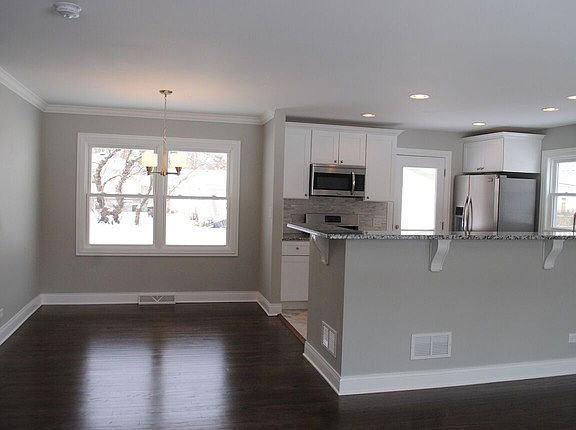 5th image of 39 Elmwood Dr