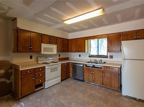 4th image of 1603 Holman St
