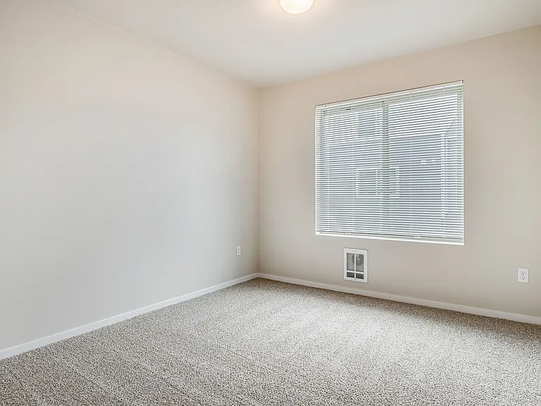 Pinnacle Townhomes — Photo 34