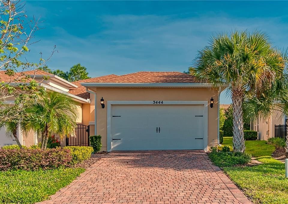 1st image of 3444 Fallbrook Dr