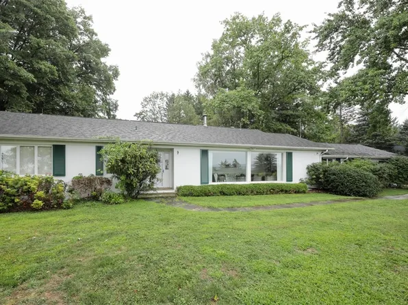 113 Last Ln, Ligonier, PA 15658