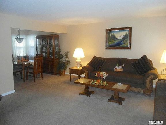 2nd image of 345 Secatogue Ave