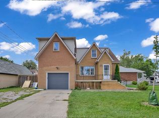 2397 Chandler Rd, Windsor, ON N8W4A5