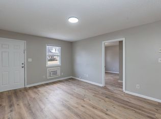 10 Cates Ave, Thomasville, NC 27360