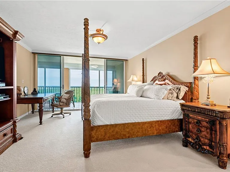 7515 Pelican Bay Blvd #7B — Photo 21