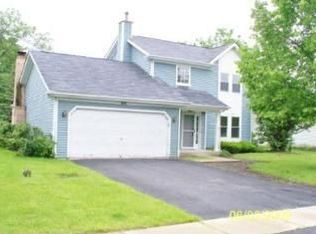 402 Old Country Way, Wauconda, IL 60084