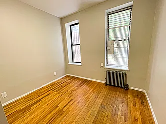 218 East 6th Street, #DU3
