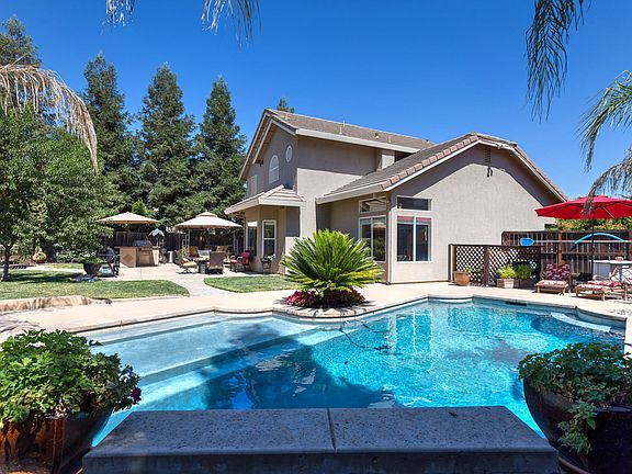 4th image of 309 Del Obispo Ct