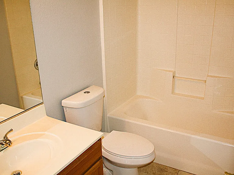13232 W Desert Ln — Photo 21
