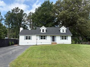 6015 Oakhaven Dr, Paducah, KY 42003