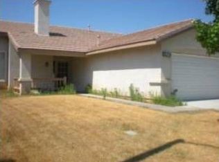 16844 Windcrest Dr, Fontana, CA 92337