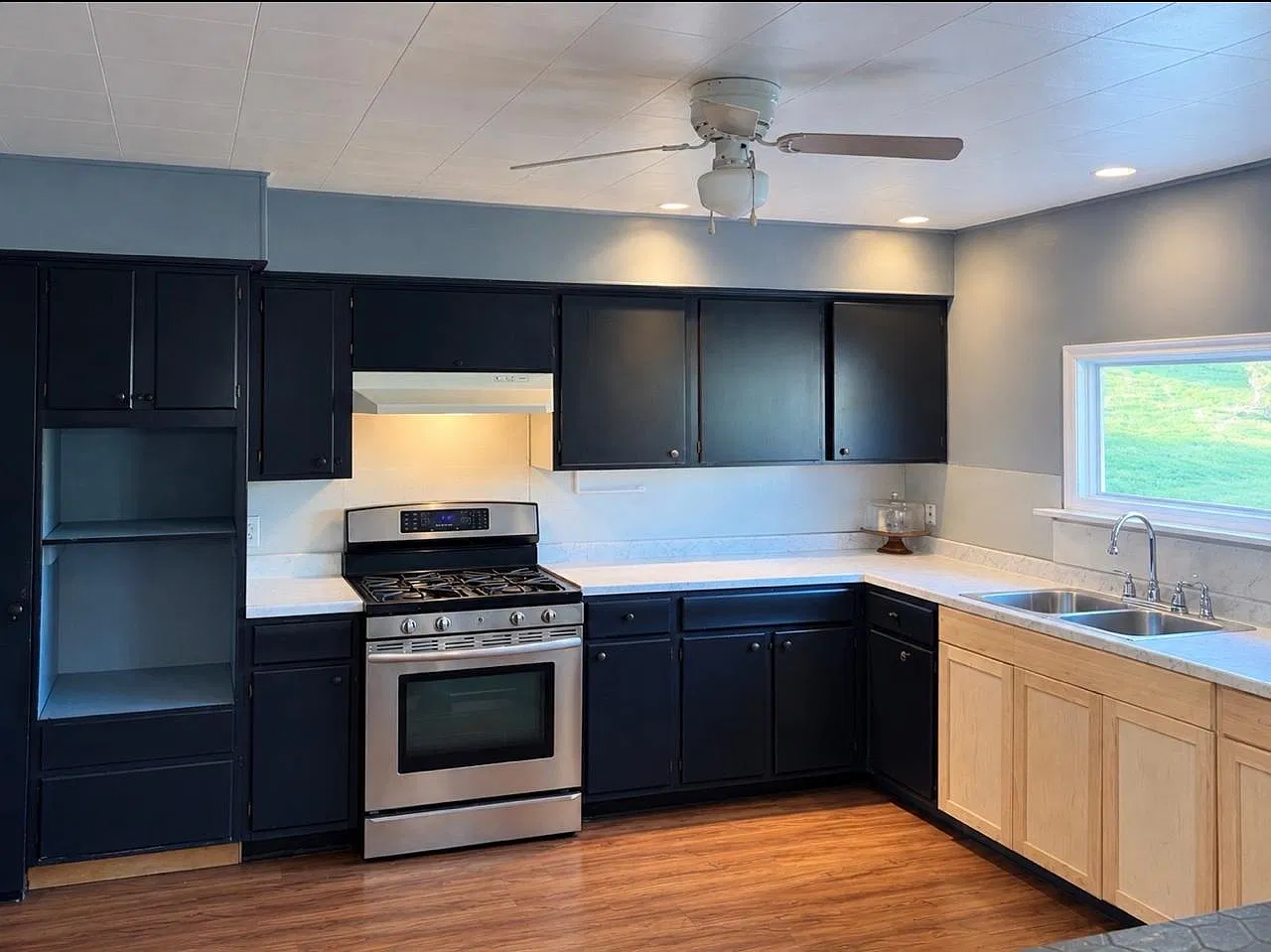 3 bed, 1073 sqft, $1,450 — Photo 4