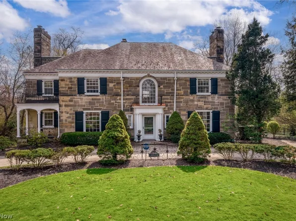 17640 S Woodland Rd, Shaker Heights, OH 44120