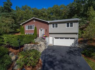 3 Amberwood Dr, Winchester, MA 01890