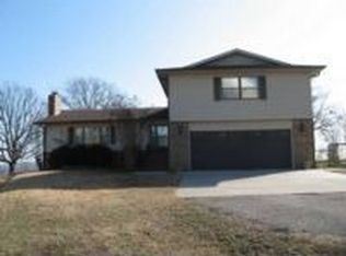 9 Bunker Hill Ln, Russellville, AR 72802