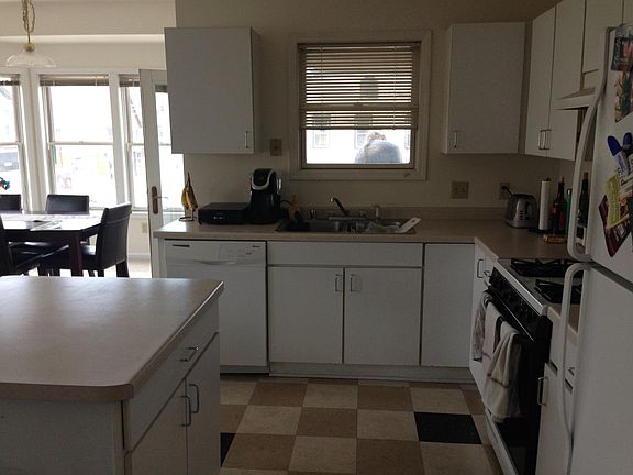 4th image of 1706 N Arlington Pl #B