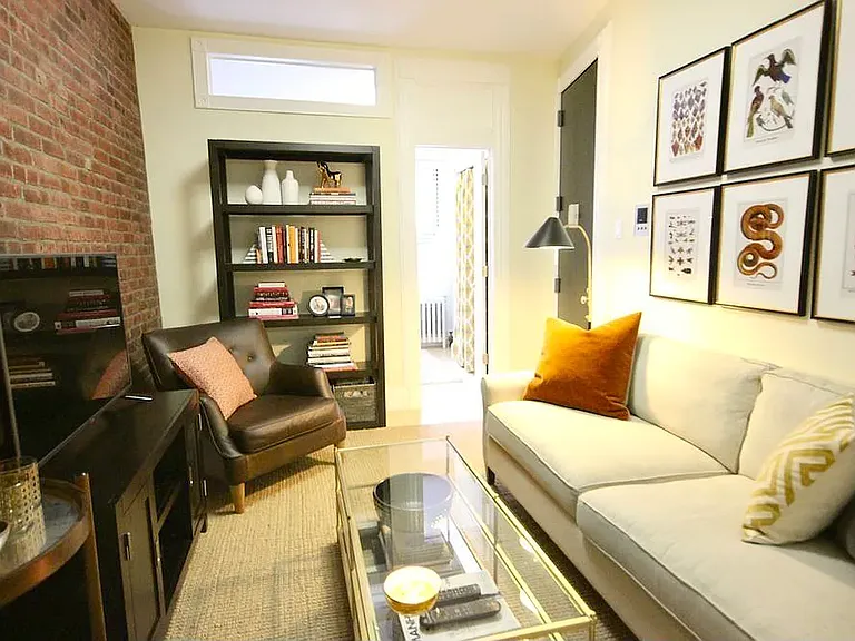 145 Waverly Pl #2E — Photo 3