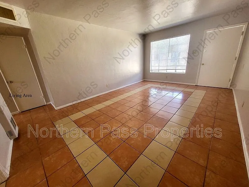 1 bed, 1.0 bath, 520 sqft, $645 — Photo 3
