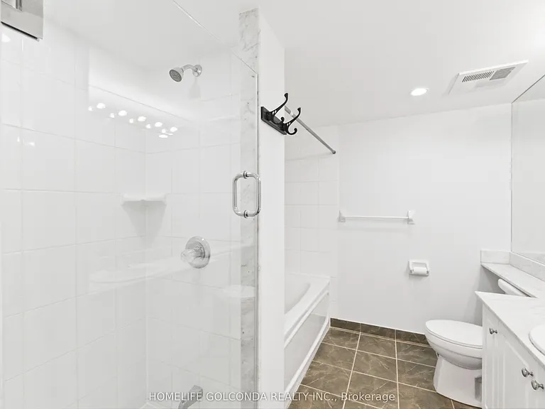 210 Victoria St #1809 — Photo 12