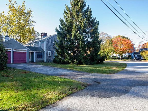 5th image of 210 Squantum Dr