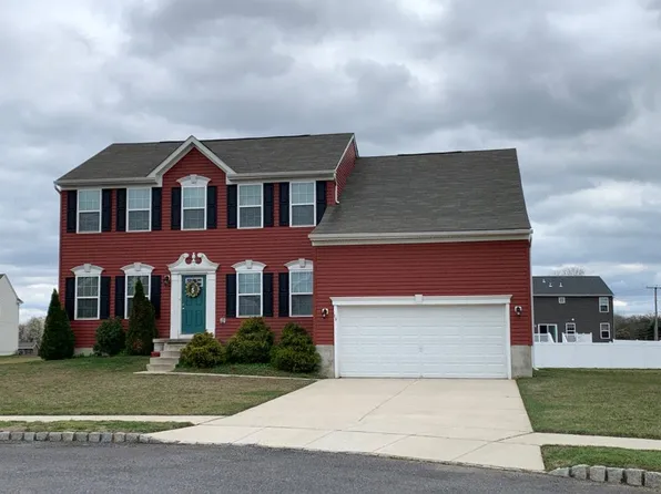 16 Waters Ways, Penns Grove, NJ 08069