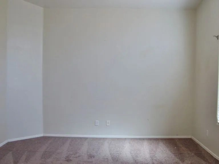3054 Copper Pointe Dr — Photo 9