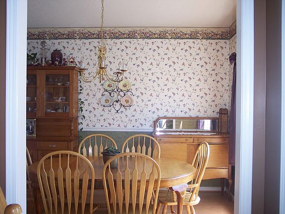 separate dining room