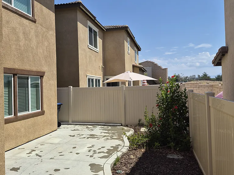 24292 Bay Laurel Ave — Photo 60