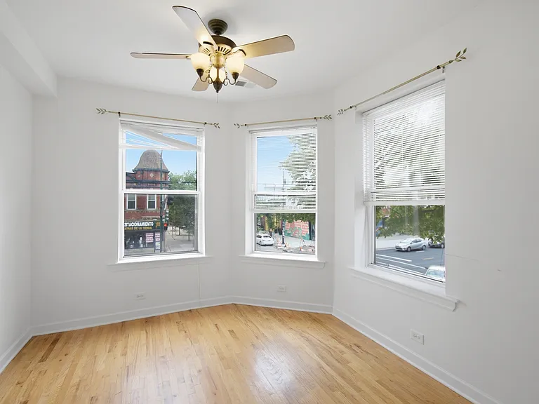 3760 W Fullerton Ave #2W — Photo 4