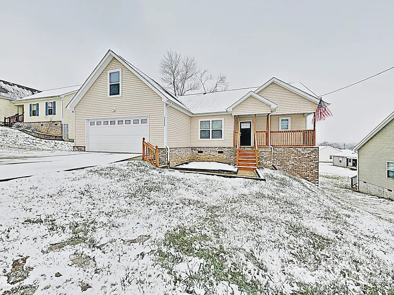 1868 Providence Ct — Photo 2