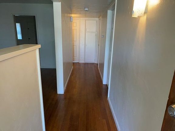 3rd image of 1311-1323 S Crowe St #1325