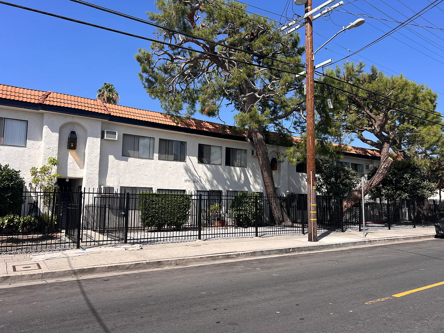2 bed, $2,250 — Photo 2