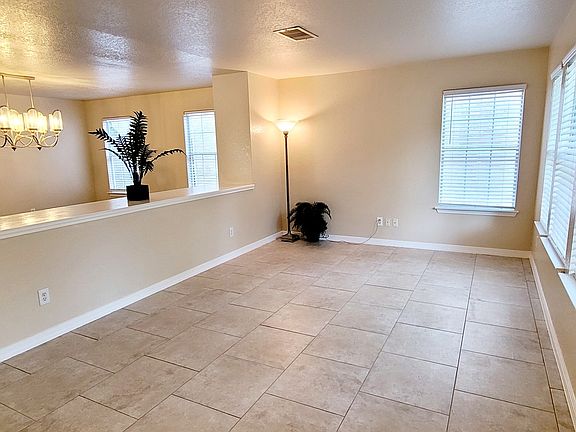 2nd image of 6729 CREST PL