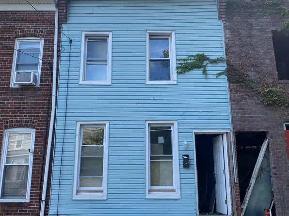 332 Lamokin St, Chester, PA 19013