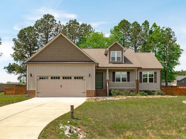 149 Dundalk Dr, Zebulon, NC 27597
