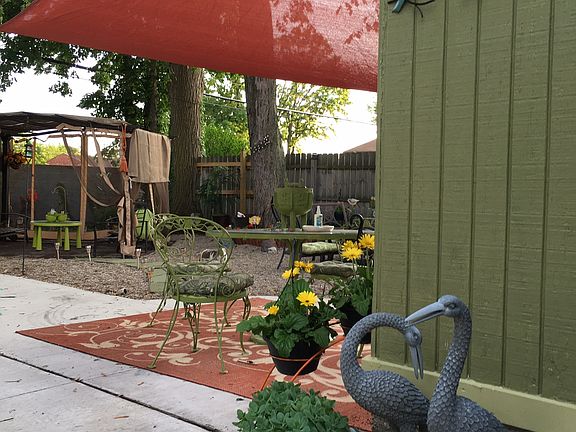 5th image of 22632 Hanson Ct