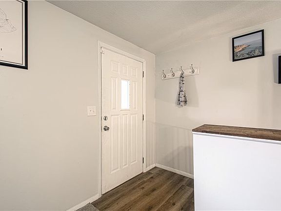 4th image of 5916 NE 45th Ter