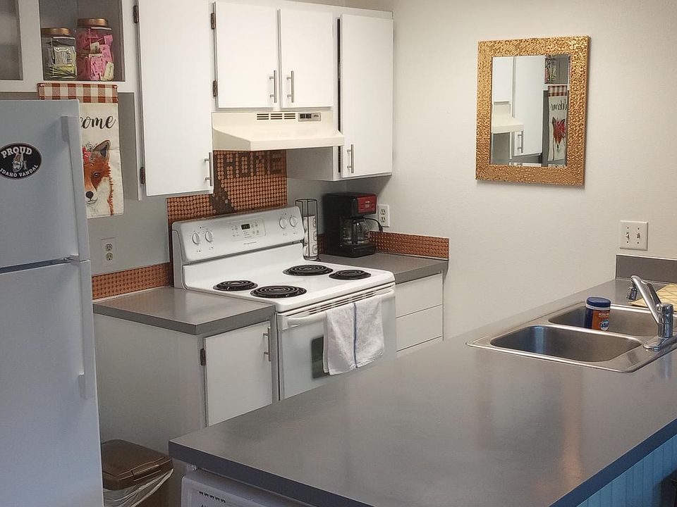 1st image of 301 W Taylor Ave